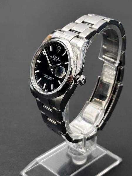 Rolex Oyster Perpetual Date 115200
